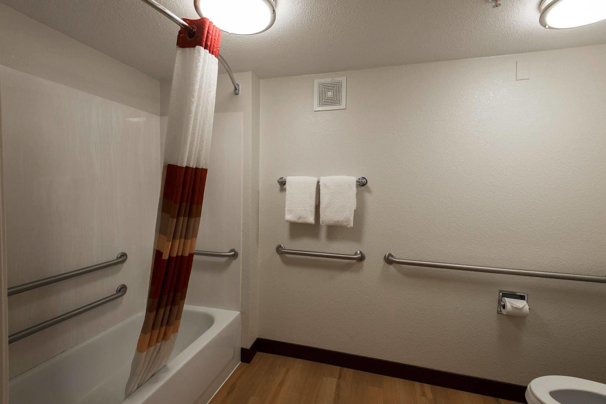 Red Roof Inn Akron Luaran gambar